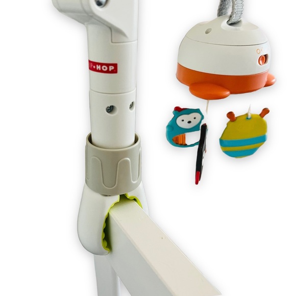 Skip Hop 3-in-1 Travel Mobile Soother, 0+ - Picture 3 of 7